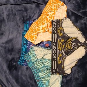 4 pair men's briefs